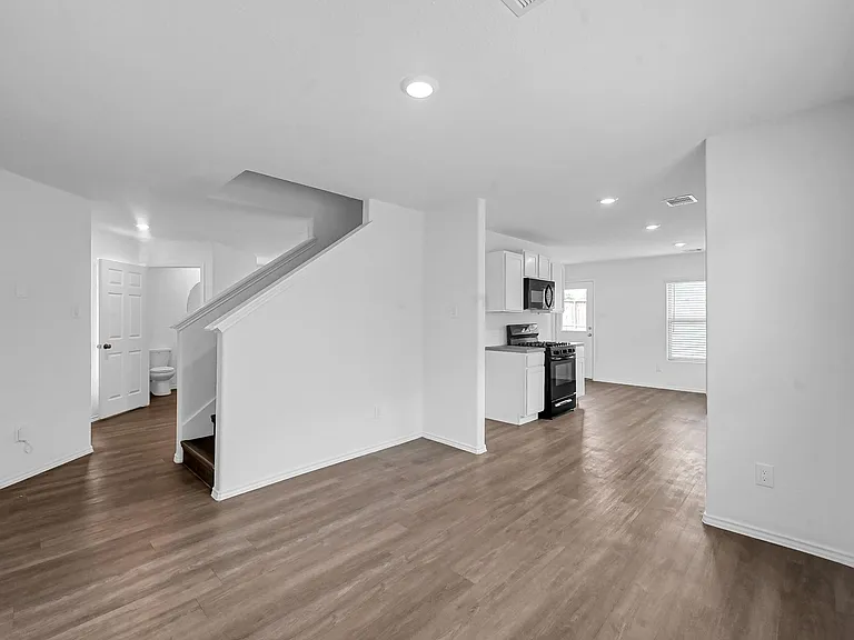 1714 Campos Ct — Photo 7