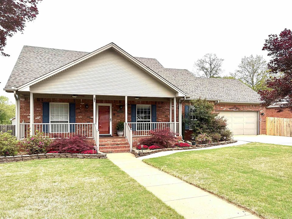 1st image of 600 River Oaks Blvd