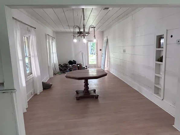 404 Thomas St, Abbeville, LA 70510