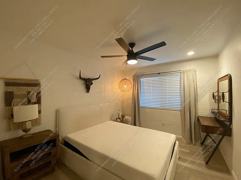 1 and 2 Bedrooms Great Location with Community Pool and Onsite Laundry! 1/2 of Mile from U of A — Photo 23