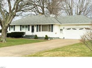 302 Sunrise Dr, Amherst, OH