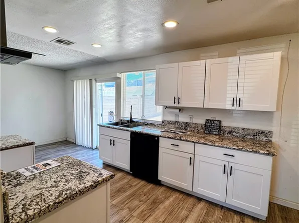 2539 Noble St, North Las Vegas, NV 89030