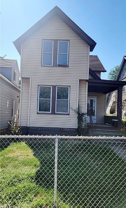 1st image of 3784 W 31st St