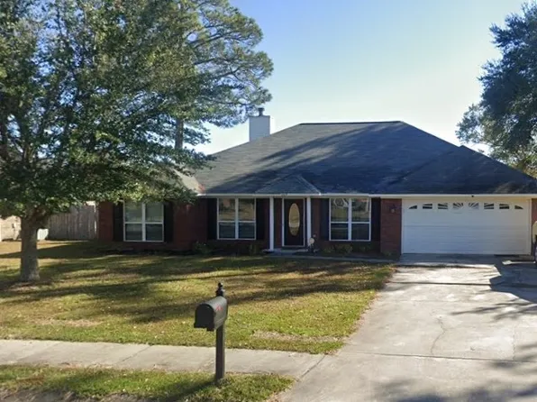 105 Bannon Ct, Hinesville, GA 31313