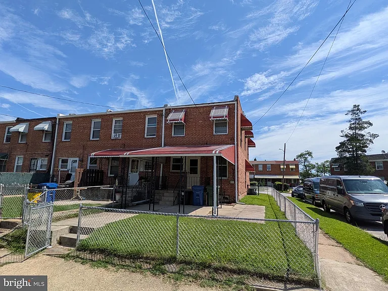 3018 Larue Sq E — Photo 14
