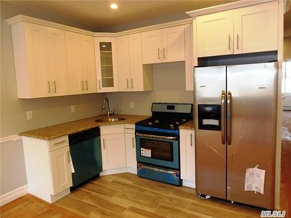 4th image of 95-21 102nd St