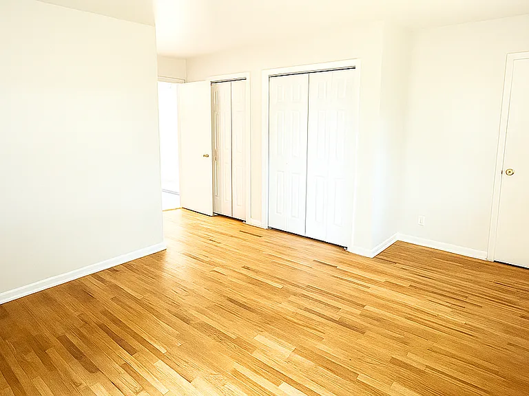 315 Riley Dr — Photo 6