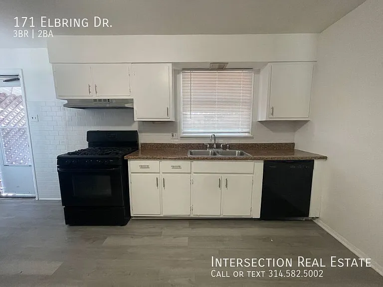 171 Elbring Dr — Photo 6