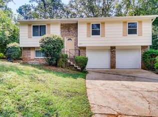 5817 Oakleaf Way, Stone Mountain, GA 30087