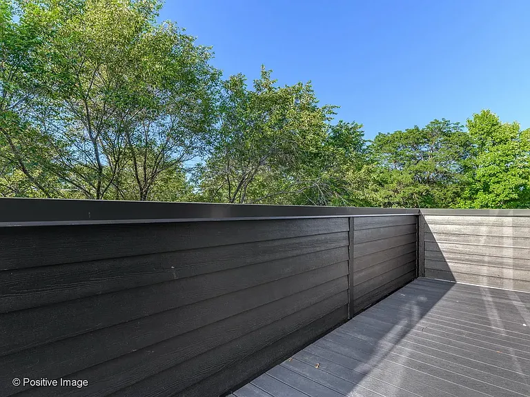 2345 W Morse Ave — Photo 23