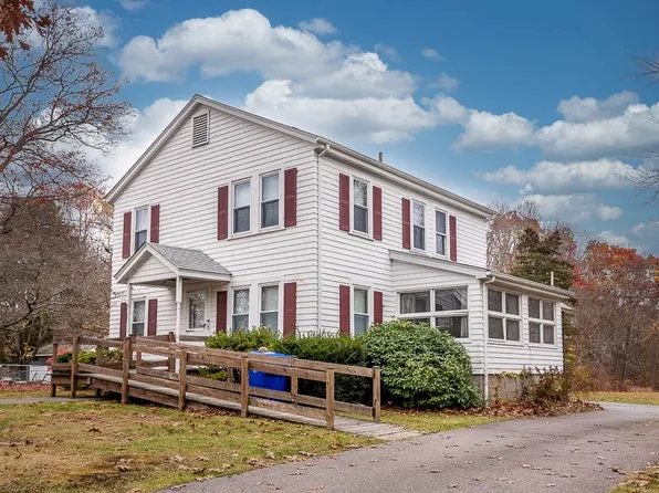 71 Eldridge St, Taunton, MA 02780