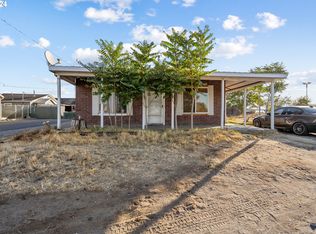 725 8th St, Umatilla, OR 97882