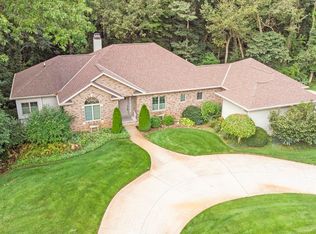 56077 Dana Dr, Bristol, IN 46507