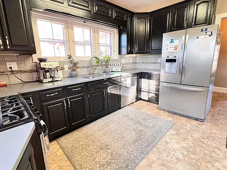1010 Highland Ave — Photo 8