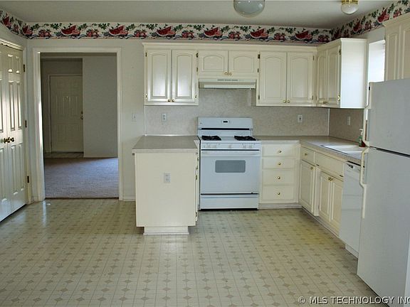 2nd image of 1486 E 138th Pl