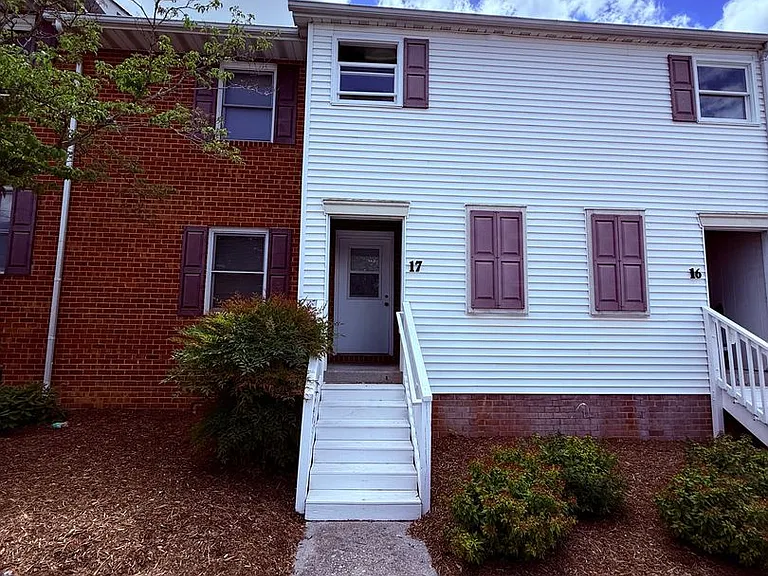1407 Toms Creek Rd #17 — Photo 7