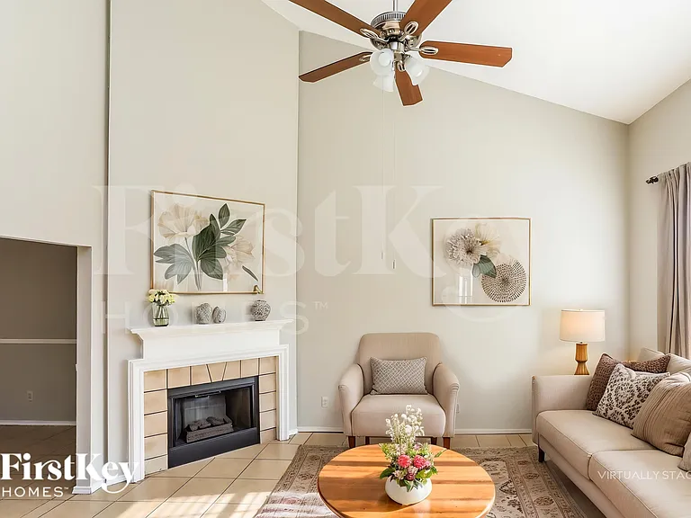 5320 Faireast Ct — Photo 3