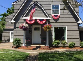 1027 NE 2nd St, McMinnville, OR