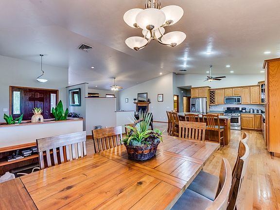 5th image of 1219 La Mesa Ln