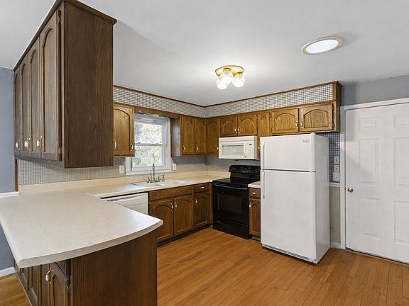 4th image of 3325 Farrar Hill Rd