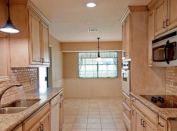 2nd image of 3604 Lawndale Ave