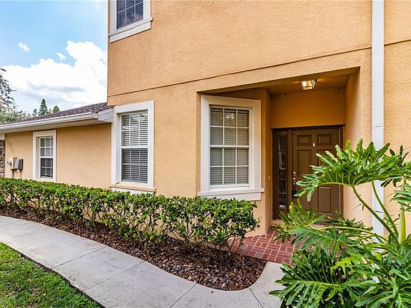 3rd image of 19254 Stone Hedge Dr