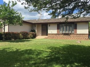 34471 N Saddle Ln, Gurnee, IL 60031