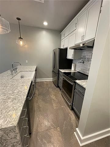 1st image of 818 Howard Ave #304