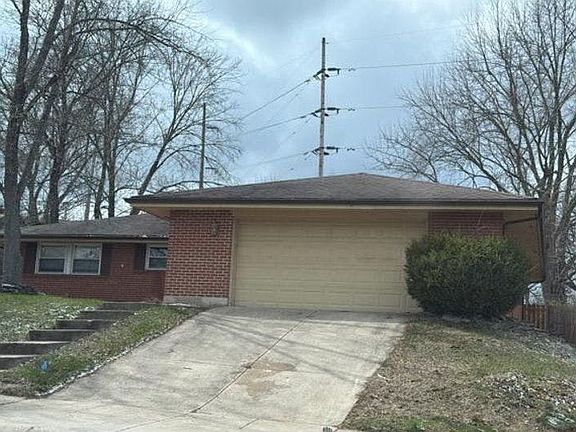 3rd image of 709 N Gebhart Church Rd