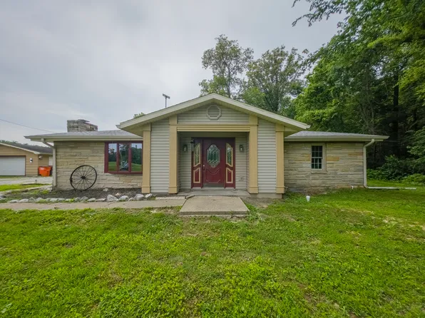 4657 Bridgeport Rd, Bridgeport, IL 62417