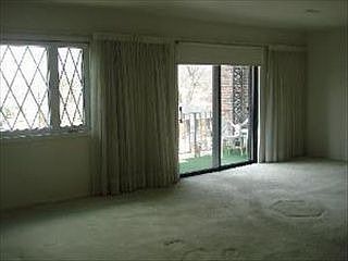 3rd image of 1601 N 76th Ct