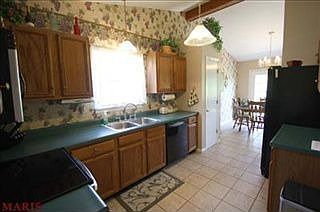 3rd image of 906 Natchez Trace Dr