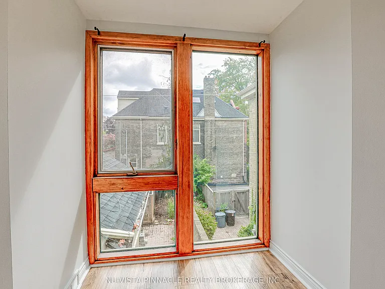 343 Princess Ave — Photo 22