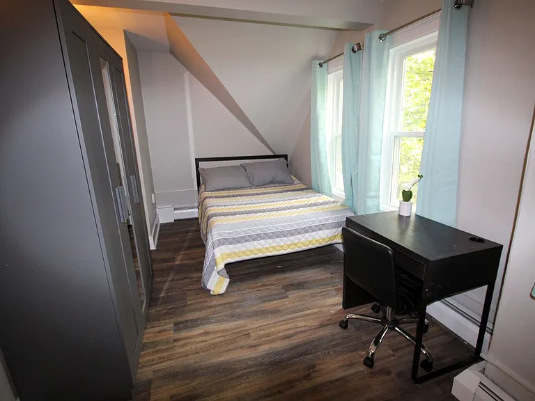 522 Stewart Ave — Photo 179