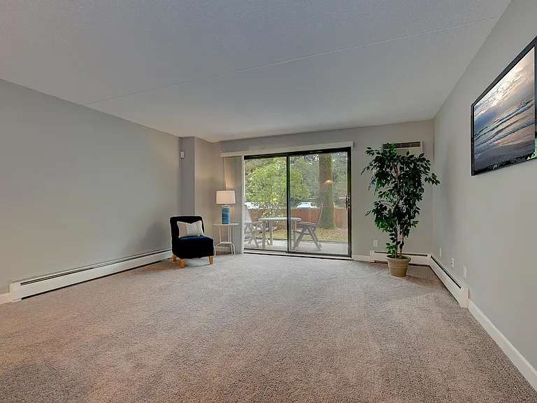 10531 Cedar Lake Rd #213 — Photo 20
