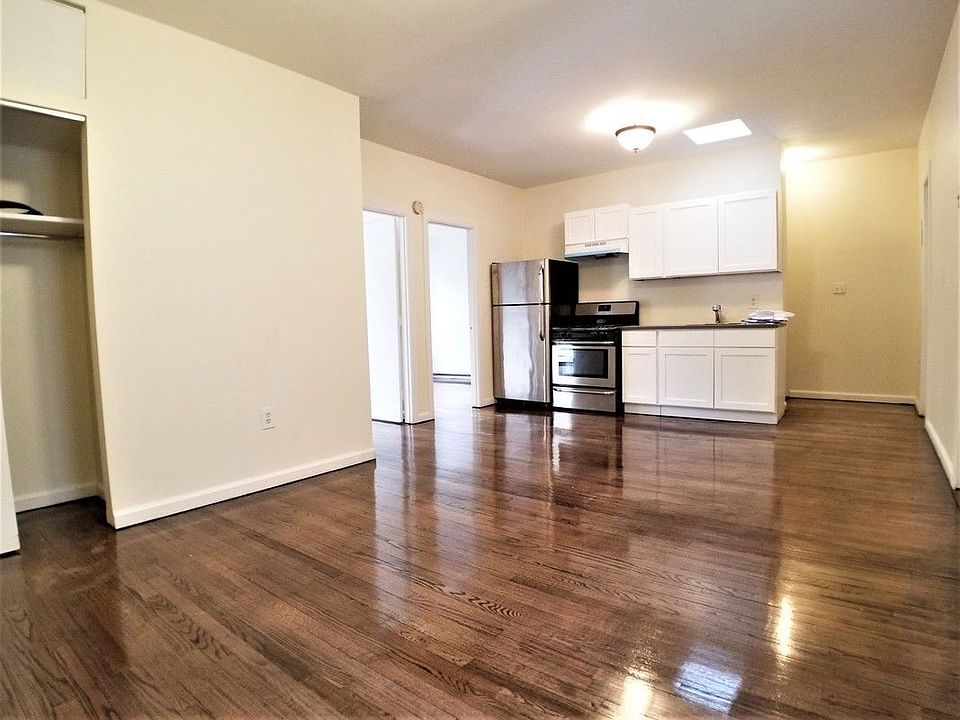 1st image of 525 Dekalb Ave #1