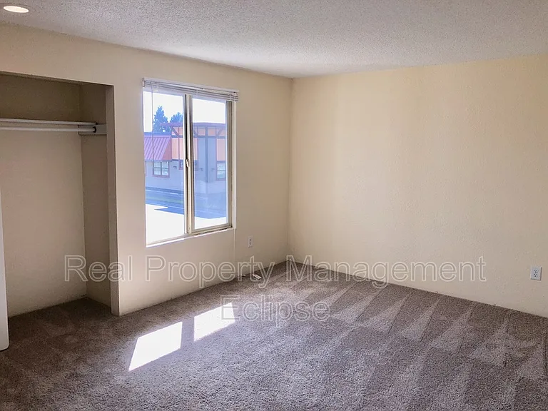 902 28th St NE #902 — Photo 4