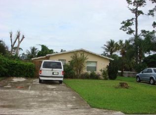 5903 Papaya Rd, West Palm Beach, FL 33413