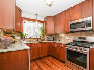 9 Grandview Ave, Worcester, MA 01603