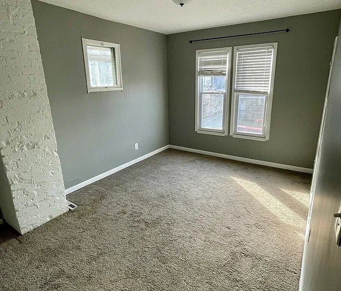 1335 W 61st St #2 — Photo 17