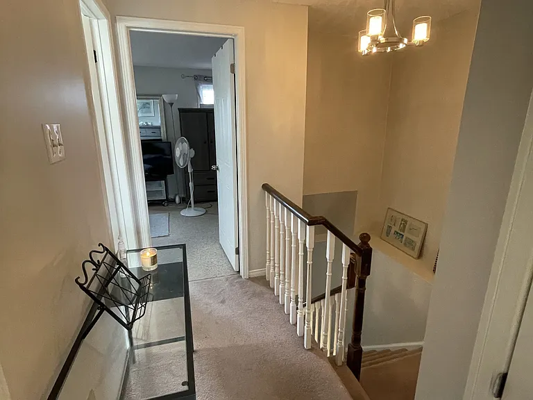 2140 Clipper Cres — Photo 9
