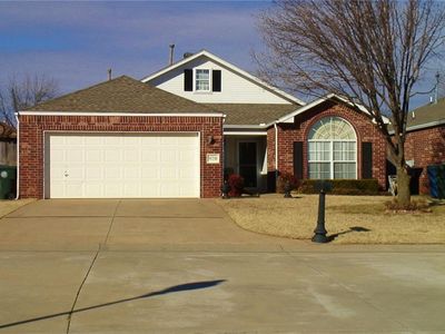 9711 Bradford Pl, Midwest City, OK, 73130