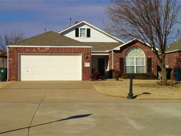 9711 Bradford Pl, Midwest City, OK 73130