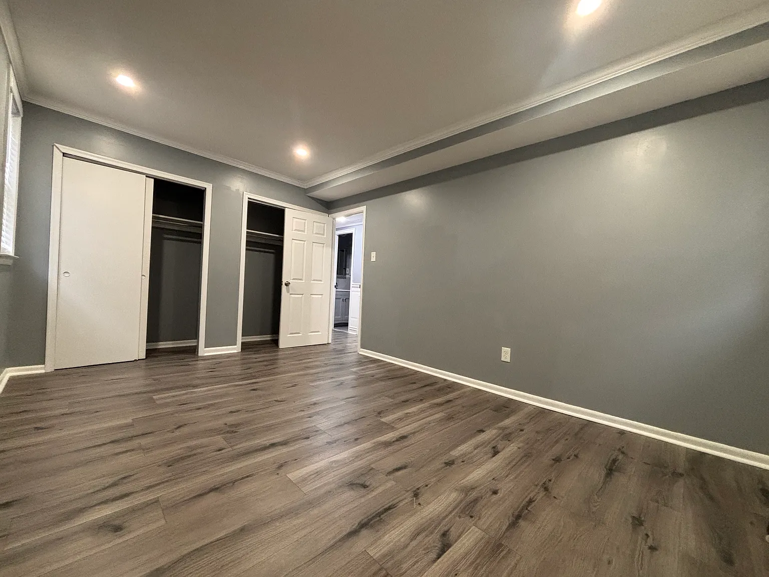 2 bed, 900 sqft, $1,800 — Photo 3