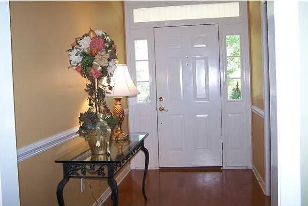 4 bed, 2132 sqft, $2,000 — Photo 3
