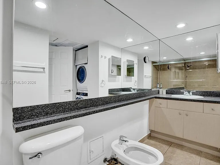5600 Collins Ave #5R — Photo 23