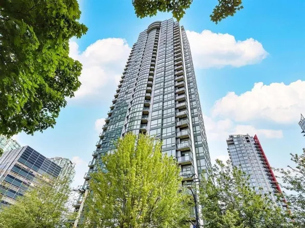 1239 Georgia St W #1605, Vancouver, BC V6E 4R8