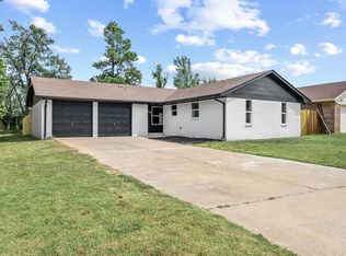 504 Harris Dr, McLoud, OK 74851