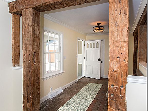 Entry - reclaimed brick/beam