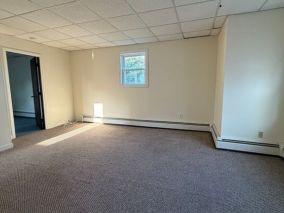 4th image of 192 Snell St #1e67fec1a